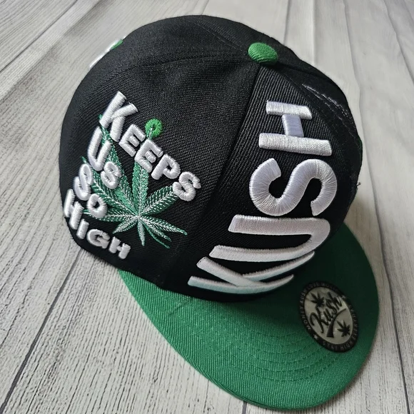 Snapback - Black and Green Kush Embroidered - Picture 6 of 9